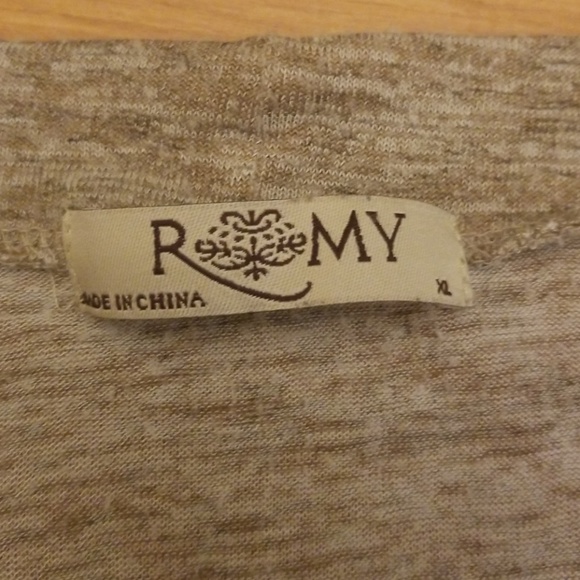 Romy open sweater - Picture 2 of 2